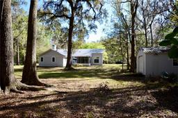 Picture of 5520 NW 69Th Lane, Gainesville, FL 32653