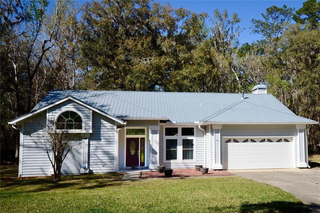 Picture of 5520 NW 69Th Lane, Gainesville, FL 32653