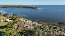 Picture of 12115 SE Sunset Harbor Rd, Weirsdale, FL 32195