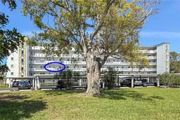 Picture of 4240 Ironwood Circle Unit 302A, Bradenton, FL 34209