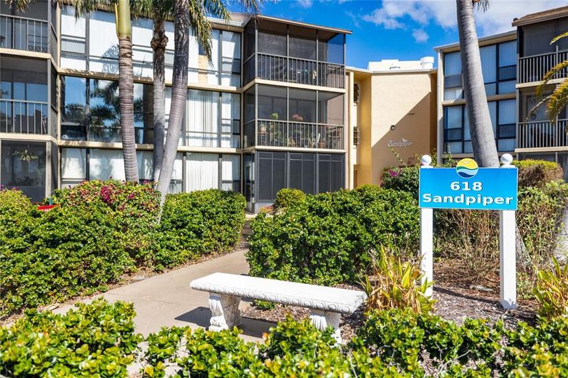 Picture of 618 Bird Bay Drive S Unit 118, Venice FL 34285