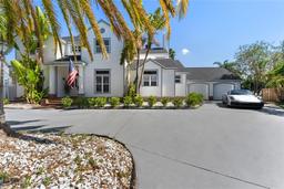 Picture of 4702 W Heron Lane, Tampa, FL 33629