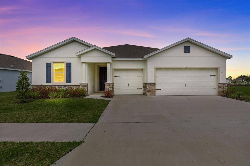 Picture of 3528 Golden Wheat Lane, Plant City, FL 33565
