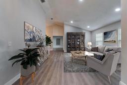 Picture of 1405 Queensbury Avenue, Valrico, FL 33596