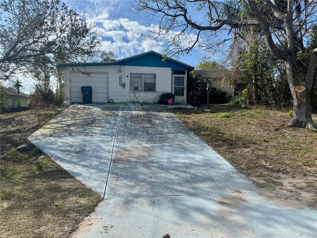 Picture of 7278 Lamplighter Street, Spring Hill, FL 34606