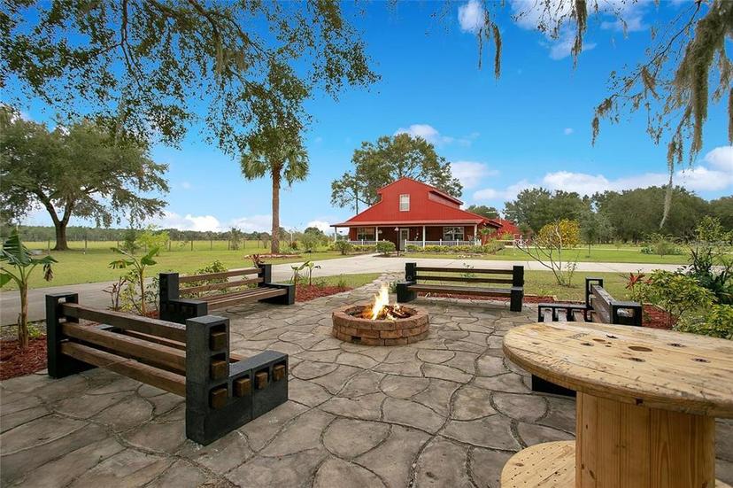 Picture of 40430 Le Grande Street, Umatilla FL 32784