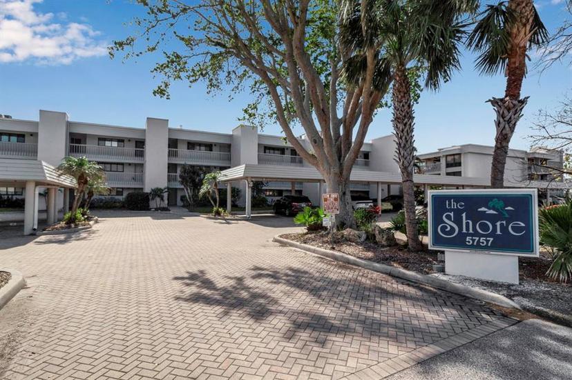 Picture of 5757 Gulf Of Mexico Drive Unit 110, Longboat Key FL 34228