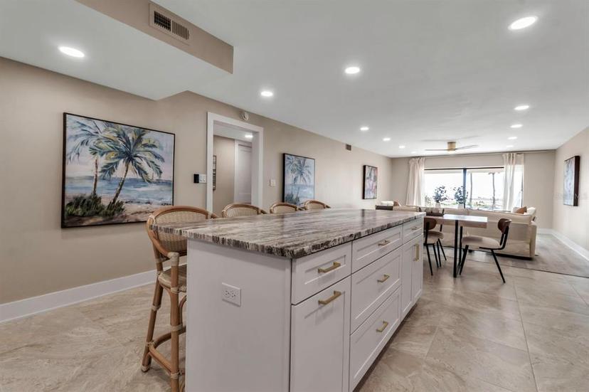 Picture of 5757 Gulf Of Mexico Drive Unit 110, Longboat Key FL 34228