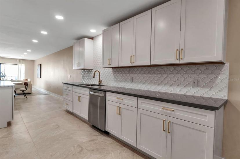 Picture of 5757 Gulf Of Mexico Drive Unit 110, Longboat Key FL 34228