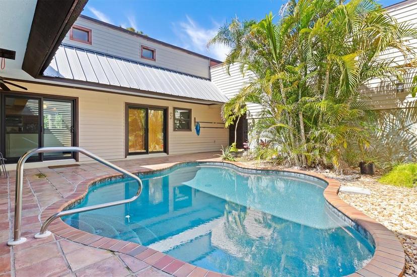 Picture of 1701 Overbrook Road, Englewood FL 34223
