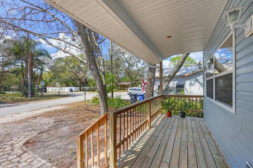 Picture of 12227 Noreast Lake Drive, Tampa FL 33612