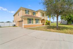 Picture of 2412 Country Pond Ct, St Cloud, FL 34771