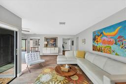 Picture of 3933 Glen Oaks Manor Drive, Sarasota, FL 34232