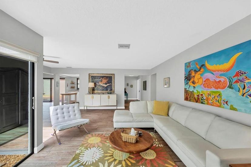 Picture of 3933 Glen Oaks Manor Drive, Sarasota FL 34232