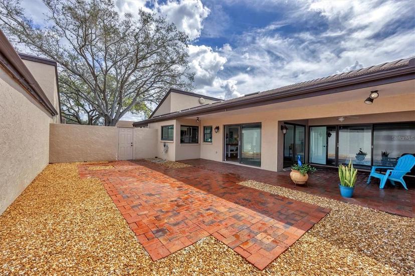 Picture of 3933 Glen Oaks Manor Drive, Sarasota FL 34232