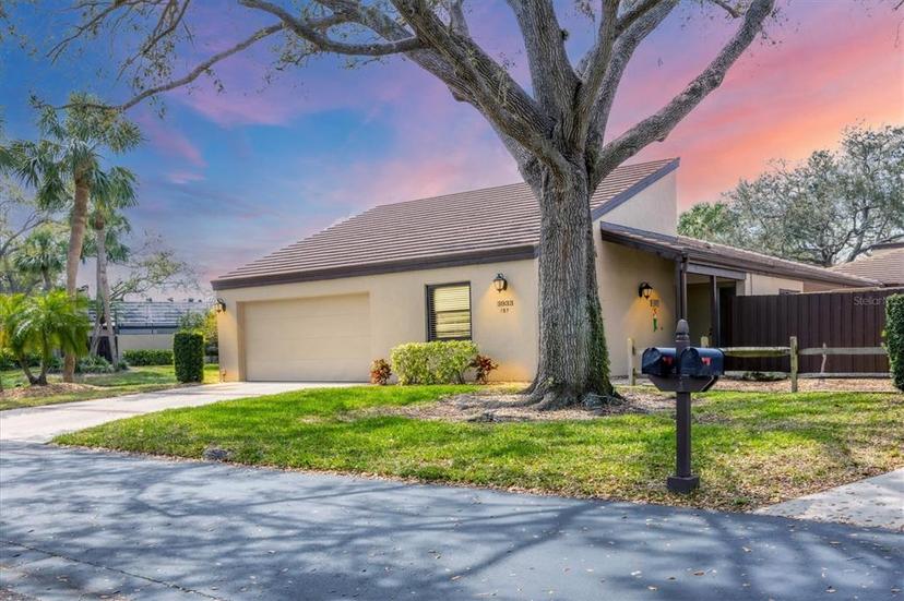 Picture of 3933 Glen Oaks Manor Drive, Sarasota FL 34232