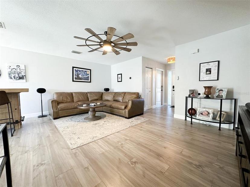 Picture of 2544 Knoll Street W, Palm Harbor FL 34683