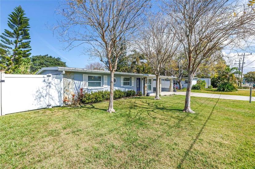 Picture of 10447 110Th Avenue, Largo FL 33773
