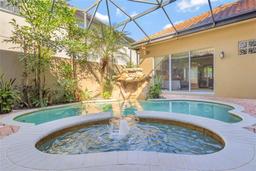 Picture of 2442 Heritage Green Avenue, Davenport, FL 33837