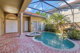 Picture of 2442 Heritage Green Avenue, Davenport, FL 33837