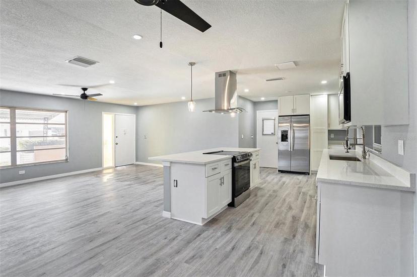 Picture of 10047 41St Street N Unit 10047, Pinellas Park FL 33782