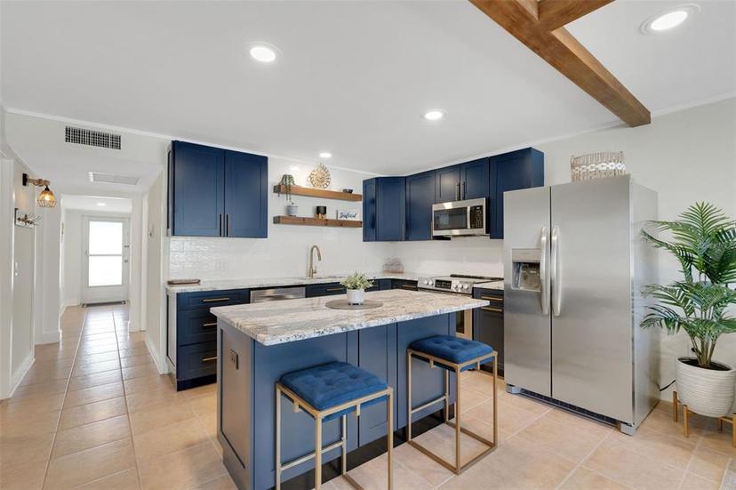 Picture of 423 62Nd Street, Holmes Beach FL 34217