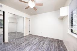 Picture of 127 SE 16Th Avenue Unit S-105, Gainesville, FL 32601