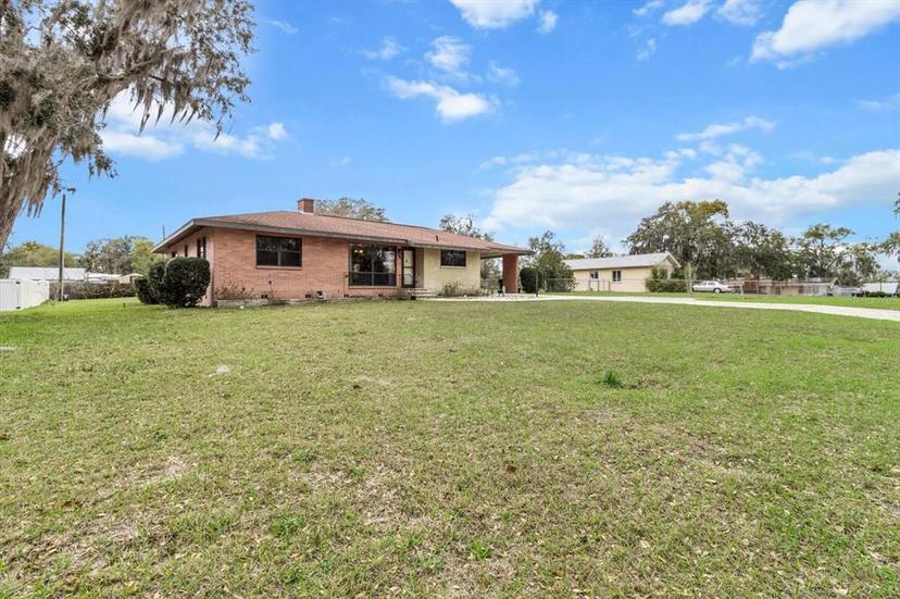 Picture of 304 S Pine Avenue, Inverness FL 34452