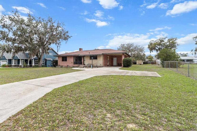 Picture of 304 S Pine Avenue, Inverness FL 34452