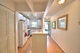 Picture of 200 El Camino Drive Unit 206, Winter Haven, FL 33884