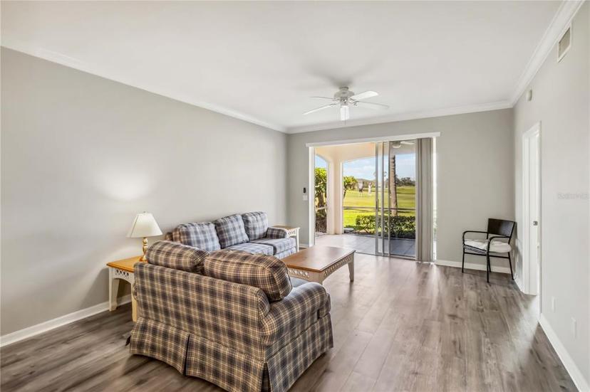 Picture of 903 Gondola Park Drive Unit 903, Venice FL 34292