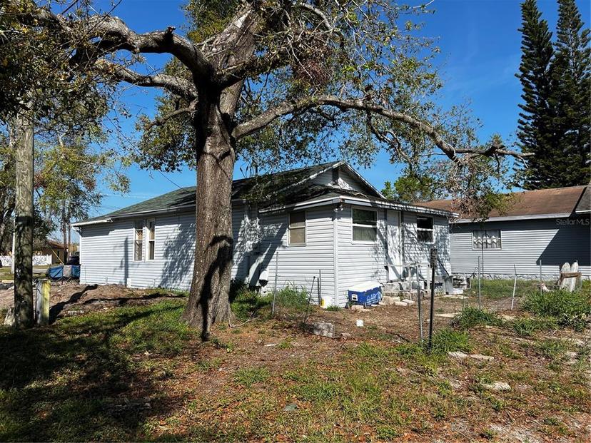 Picture of 592 N 8Th Street, Eagle Lake FL 33839