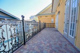 Picture of 325 NW 14Th Street Unit 306, Gainesville, FL 32603