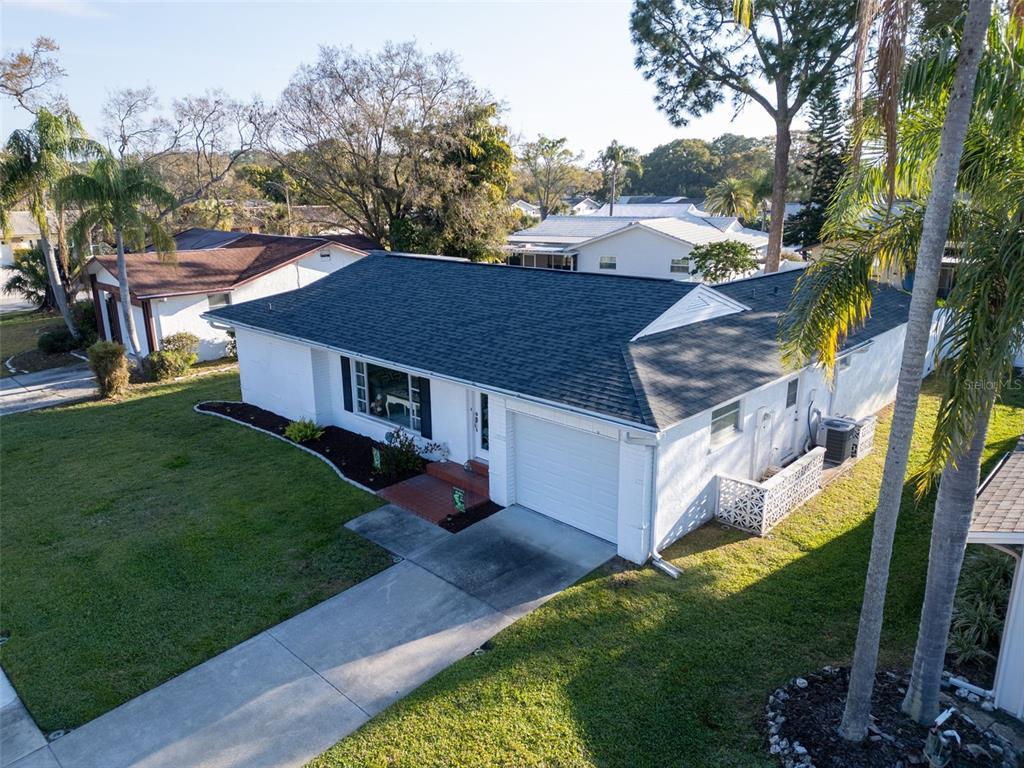 Picture of 811 Helmsman Way, Palm Harbor, FL 34685