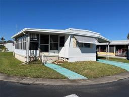 Picture of 11300 124Th Avenue Unit 69, Largo, FL 33778