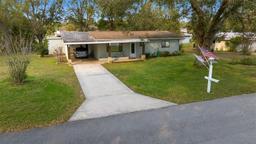 Picture of 8917 SW 101St Lane, Ocala, FL 34481