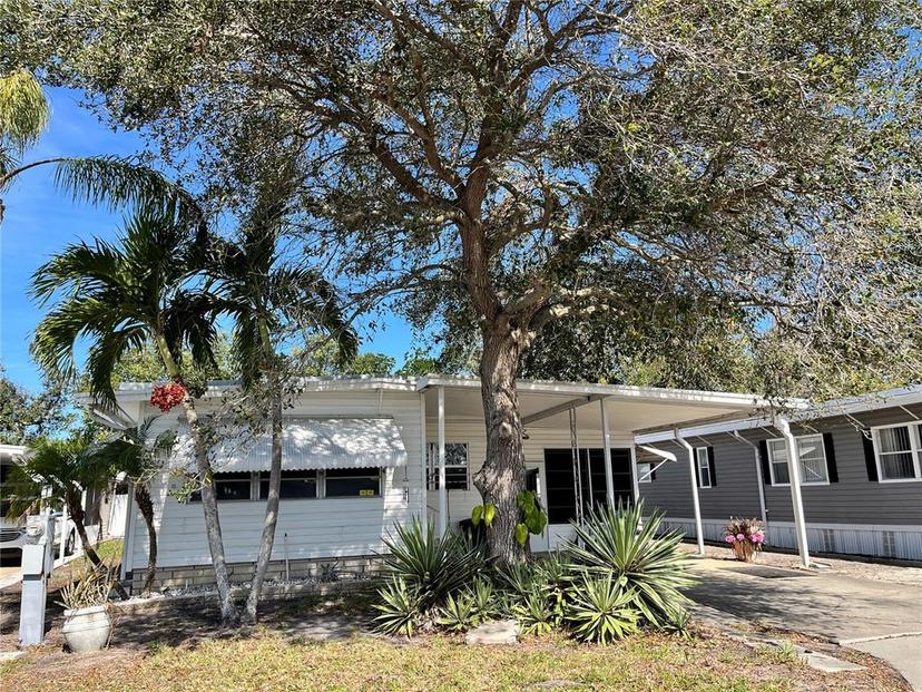 Picture of 613 Mount Piney Avenue Ne Unit 693, St Petersburg FL 33702