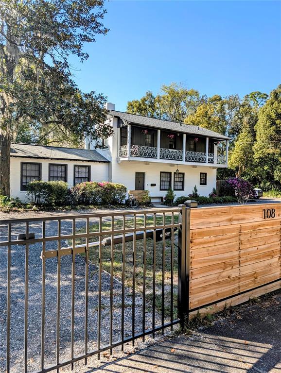 Picture of 108 NE 8Th Street, Gainesville FL 32601