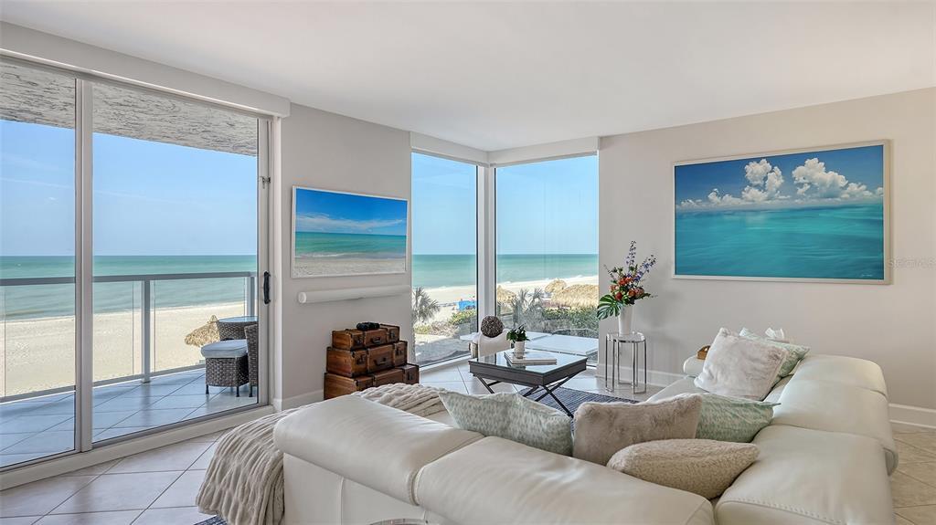 Picture of 2425 Gulf Of Mexico Drive Unit 3E, Longboat Key, FL 34228
