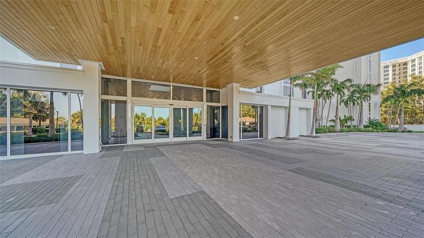 Picture of 2425 Gulf Of Mexico Drive Unit 3E, Longboat Key FL 34228