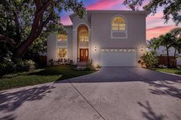 Picture of 407 S West Shore Boulevard, Tampa, FL 33609