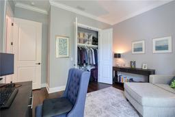 Picture of 825 Oak Bend Lane, Dunedin, FL 34698
