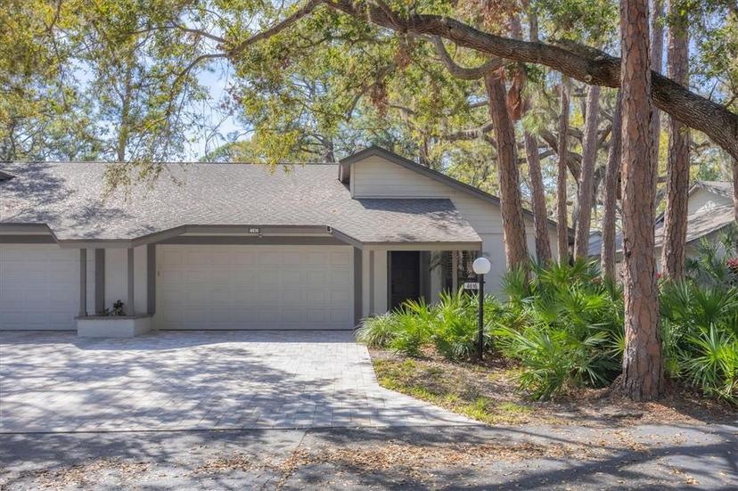 Picture of 4616 Oak Forest Drive E Unit 31, Sarasota FL 34231