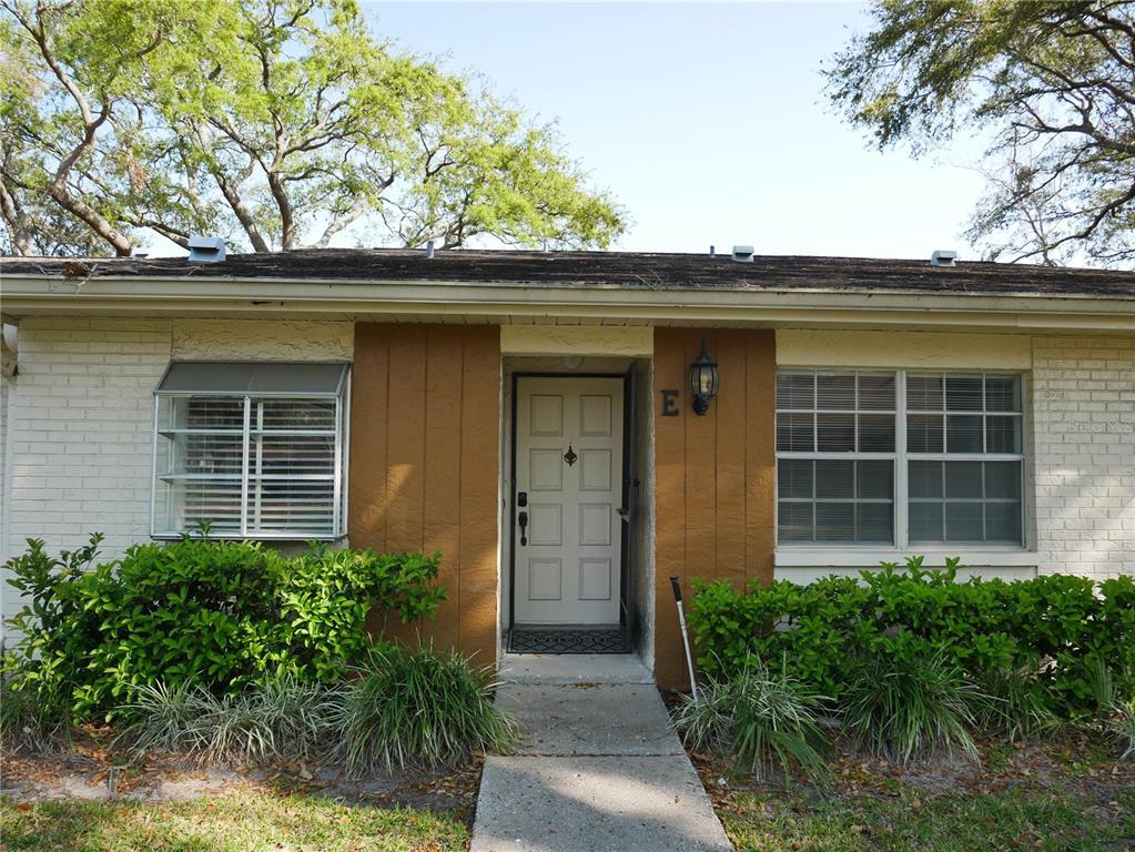 Picture of 2297 Lark Circle E Unit E, Palm Harbor, FL 34684