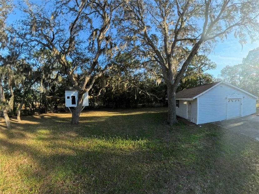 Picture of 12272 Eakin Street, Weeki Wachee FL 34614
