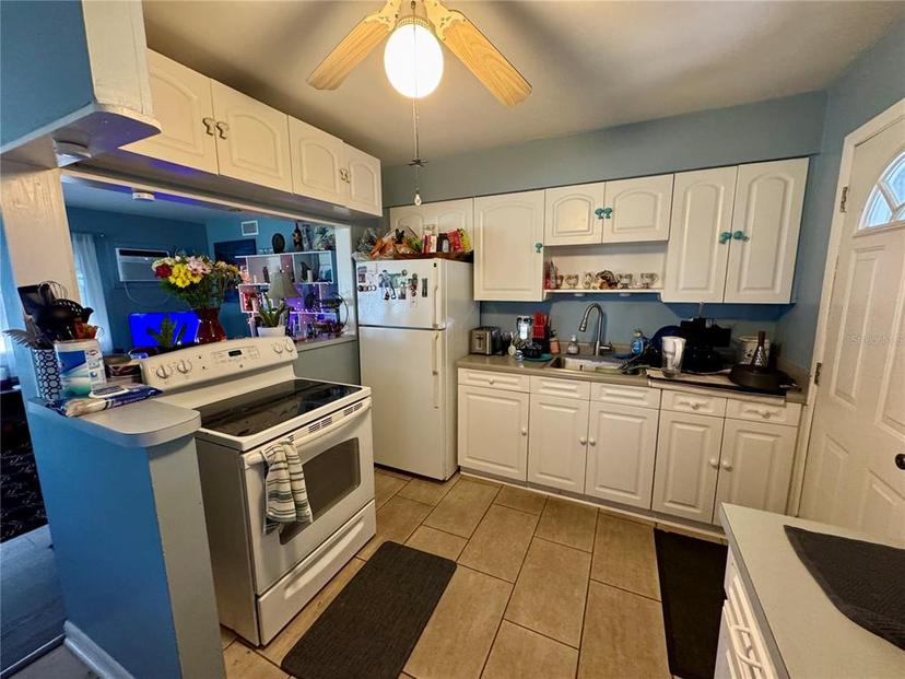 Picture of 624 Folsom Street S, St Petersburg FL 33707