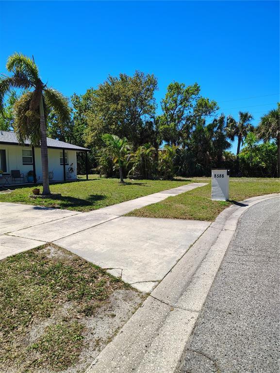 Picture of 8588 95Th Avenue, Seminole FL 33777