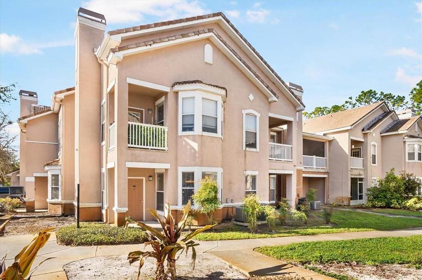 Picture of 17978 Villa Creek Drive, Tampa FL 33647