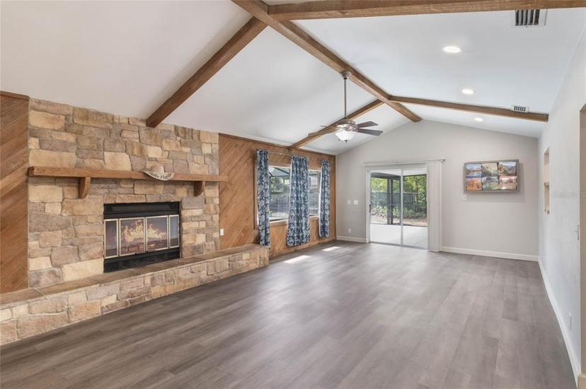 Picture of 655 E Lake View Road, Lake Alfred FL 33850