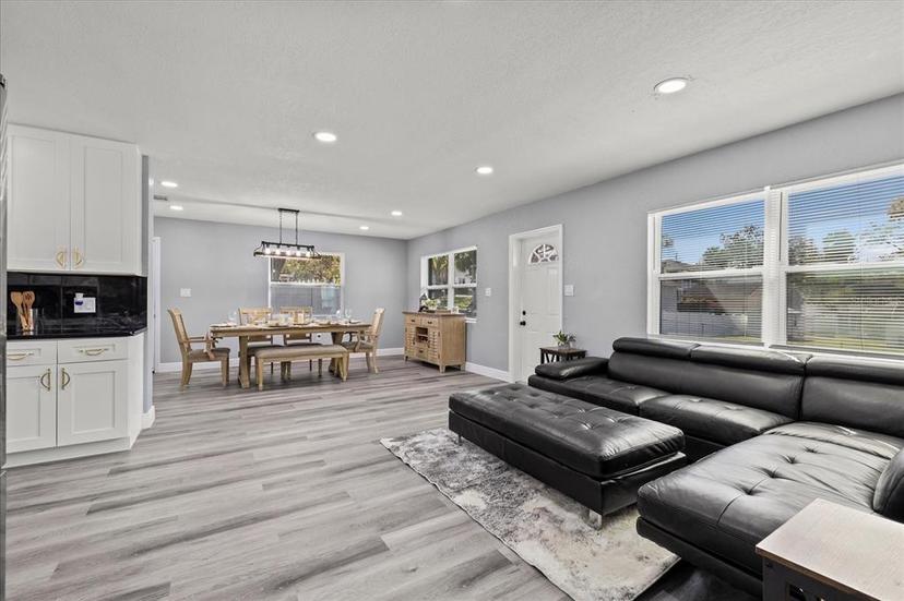 Picture of 8501 N Alaska Street, Tampa FL 33604